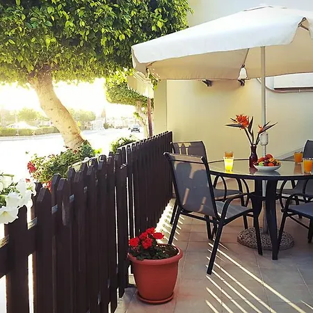 Good Times Apartman Ajía Nápa